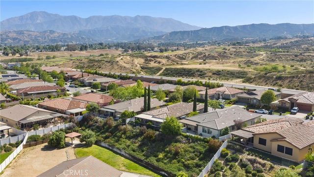 1300 Heritage, Calimesa, CA 92320