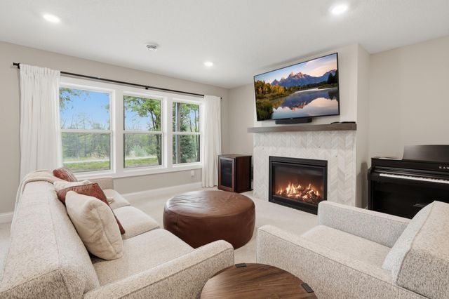 16383 Glory Lane, Eden Prairie, MN 55344