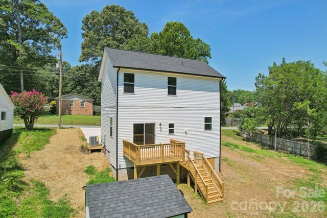 706 N 9th Street, Bessemer City, NC 28016