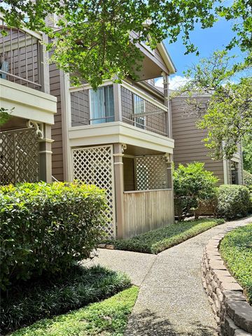 1880 White Oak Drive 141, Houston, TX 77009