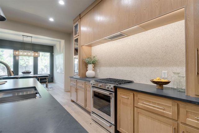 7325 Skipping Stone Drive, Edmond, OK 73034