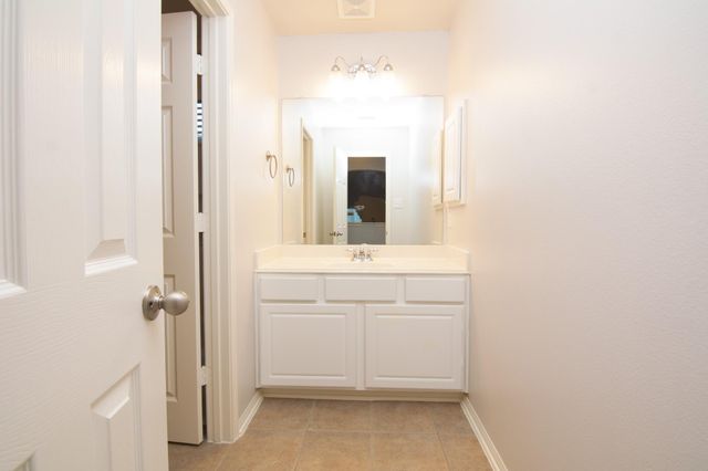 59 W Matisse Meadow, The Woodlands, TX 77382