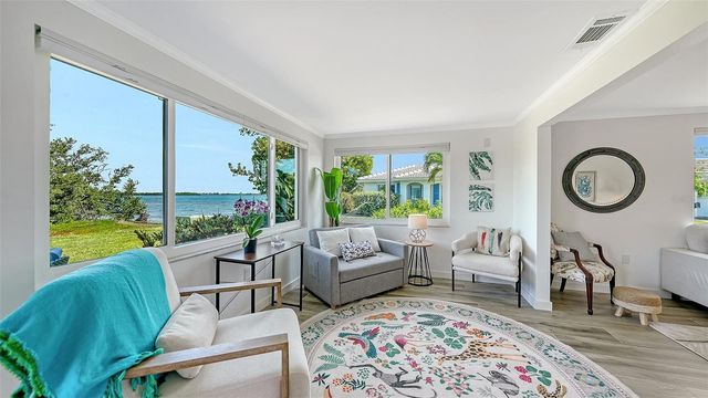 925 SPANISH DRIVE N, Longboat Key, FL 34228