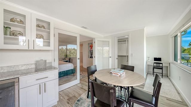 925 SPANISH DRIVE N, Longboat Key, FL 34228