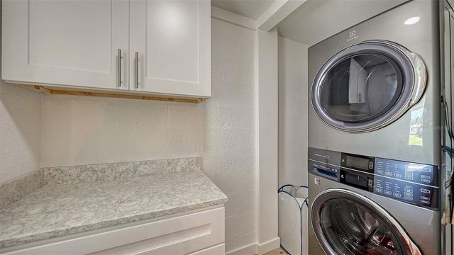 925 SPANISH DRIVE N, Longboat Key, FL 34228