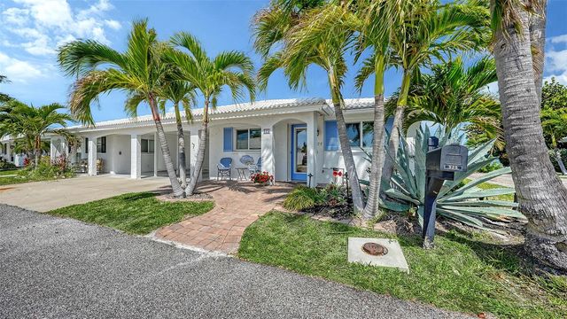 925 SPANISH DRIVE N, Longboat Key, FL 34228