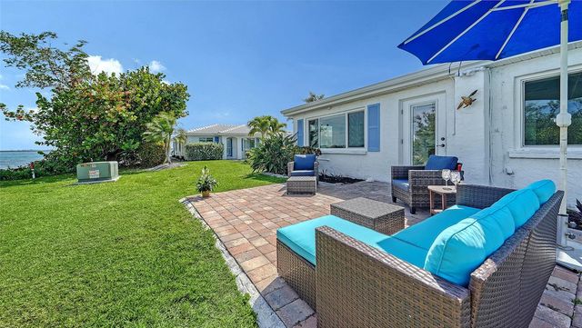 925 SPANISH DRIVE N, Longboat Key, FL 34228