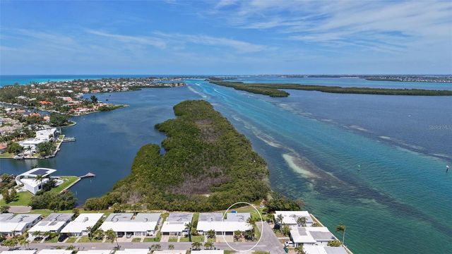 925 SPANISH DRIVE N, Longboat Key, FL 34228