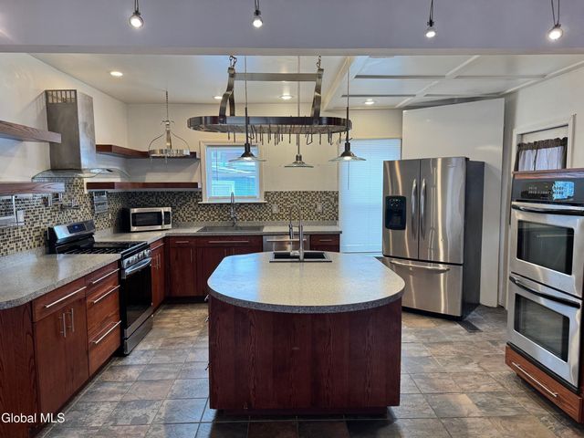 9 Division Street, Glens Falls, NY 12801