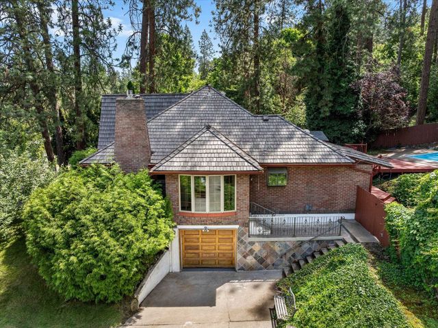 1204 E 18th Ave, Spokane, WA 99203