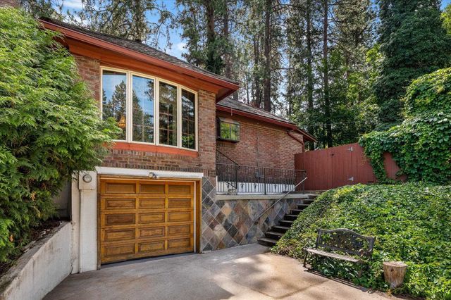 1204 E 18th Ave, Spokane, WA 99203