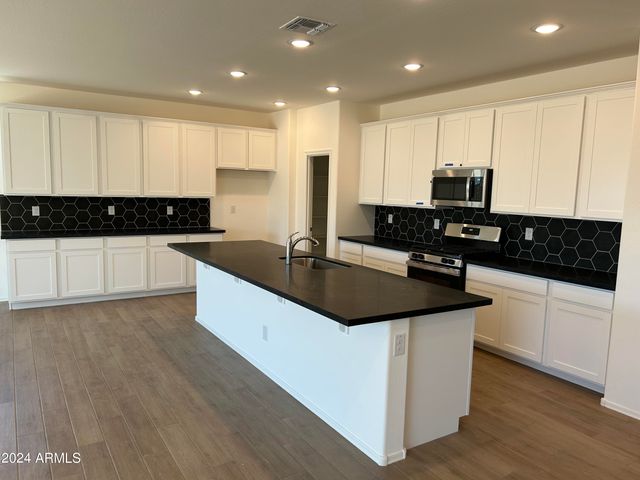 17245 W CORRINE Drive, Surprise, AZ 85388