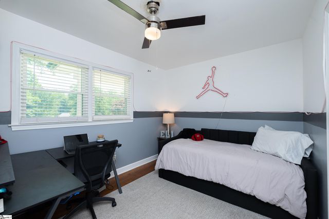 206 Live Oak Way, Taylors, SC 29687