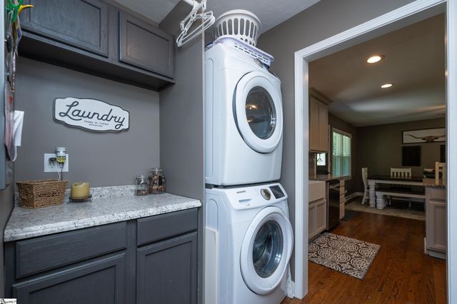 206 Live Oak Way, Taylors, SC 29687