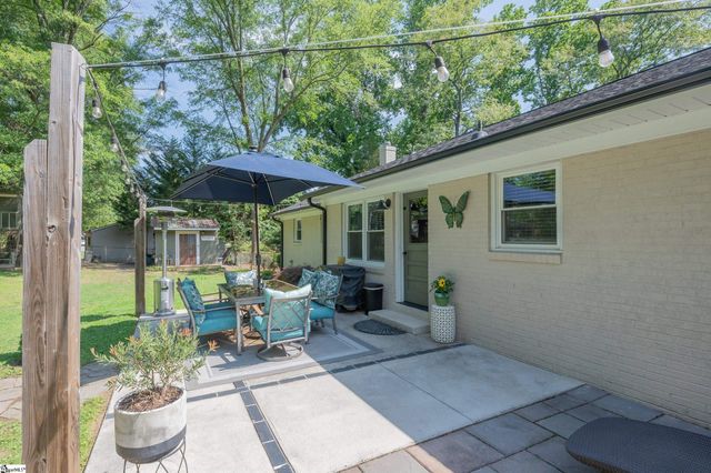 206 Live Oak Way, Taylors, SC 29687