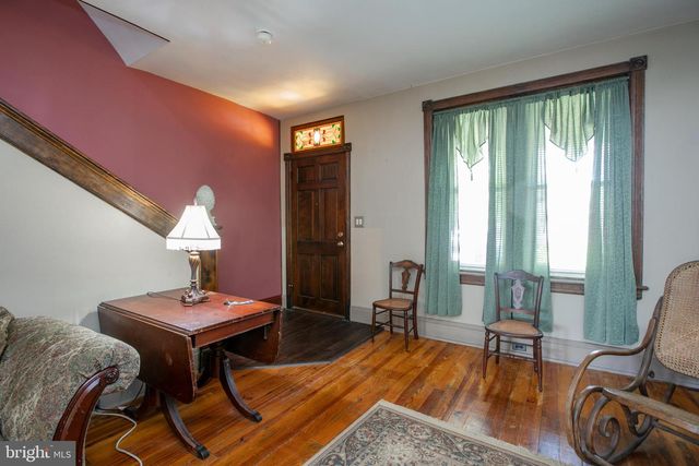 16 3RD AVE, Roebling, NJ 08554