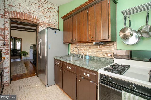16 3RD AVE, Roebling, NJ 08554