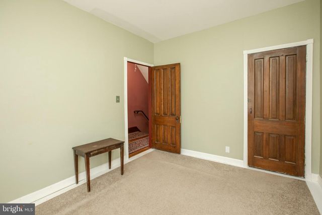 16 3RD AVE, Roebling, NJ 08554
