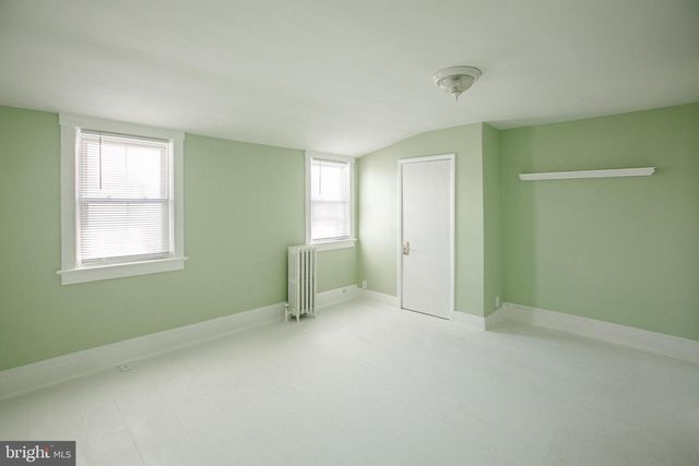 16 3RD AVE, Roebling, NJ 08554