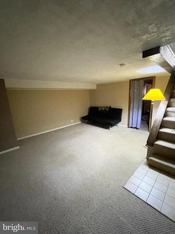 16 3RD AVE, Roebling, NJ 08554