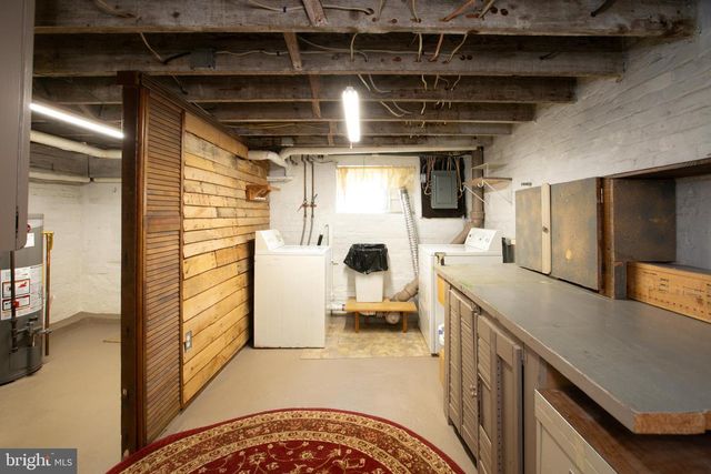 16 3RD AVE, Roebling, NJ 08554