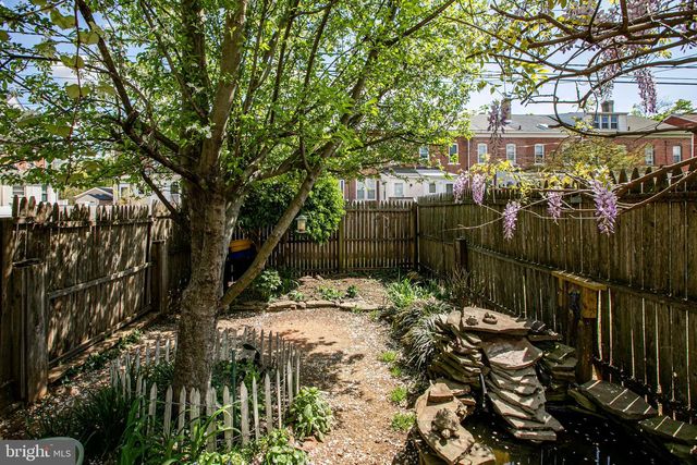16 3RD AVE, Roebling, NJ 08554