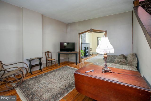 16 3RD AVE, Roebling, NJ 08554