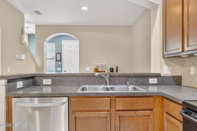 6204 HIGH TIDE Boulevard, Jacksonville, FL 32258