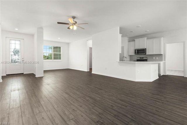 209 SE 26th Terrace, Cape Coral, FL 33904