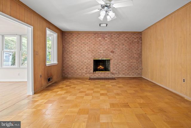 2728 S GROVE ST, Arlington, VA 22202