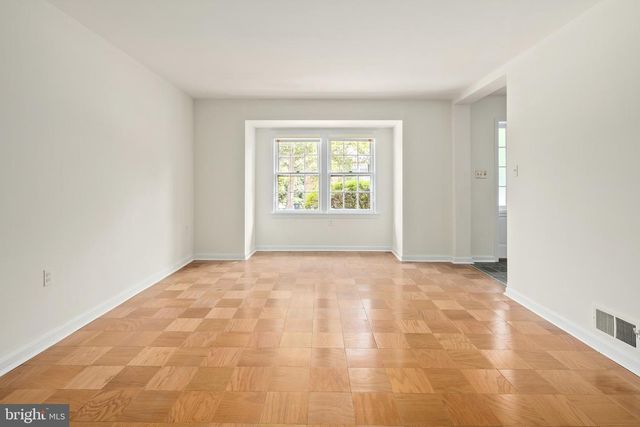 2728 S GROVE ST, Arlington, VA 22202