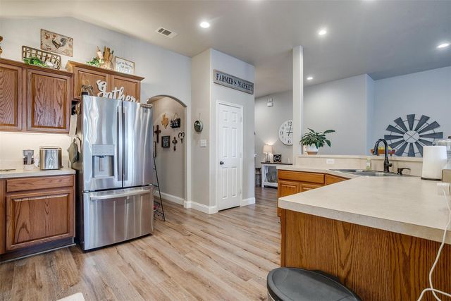 600 Clearbrook Street, Azle, TX 76020