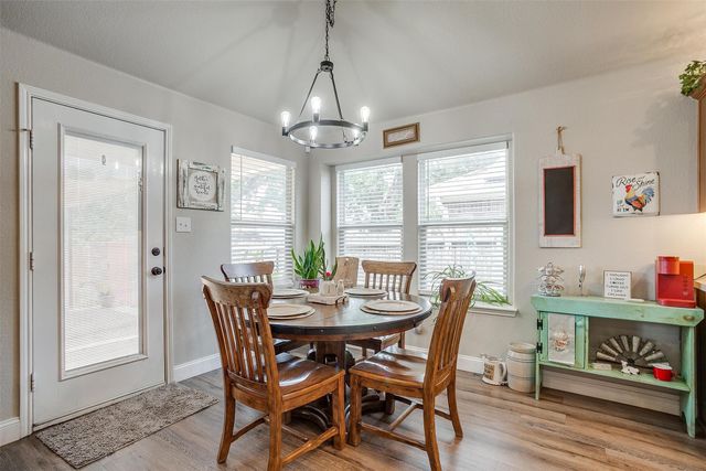 600 Clearbrook Street, Azle, TX 76020