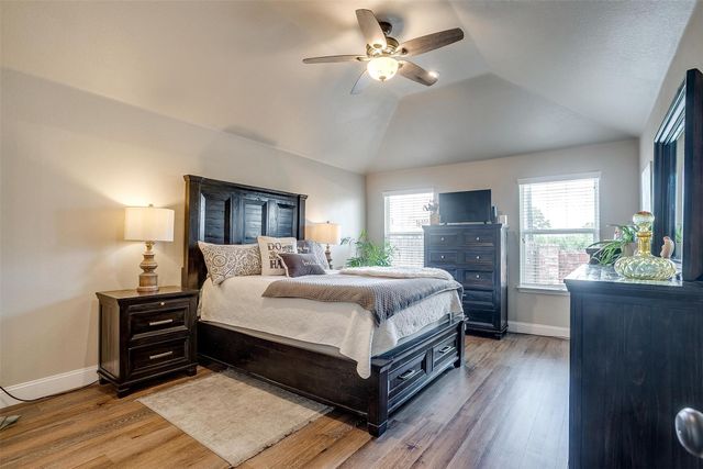 600 Clearbrook Street, Azle, TX 76020