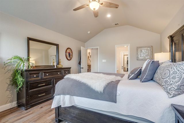 600 Clearbrook Street, Azle, TX 76020