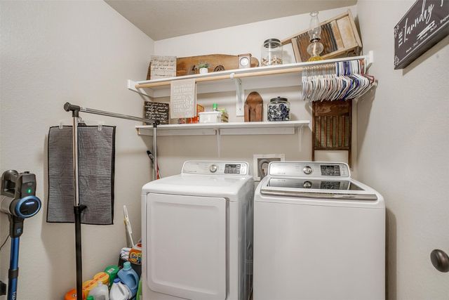 600 Clearbrook Street, Azle, TX 76020