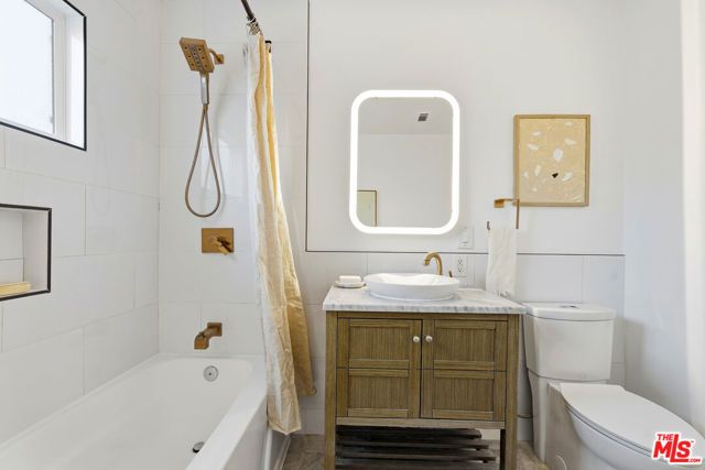 6703 Gold Place, Los Angeles, CA 90042