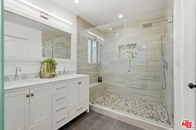 6703 Gold Place, Los Angeles, CA 90042