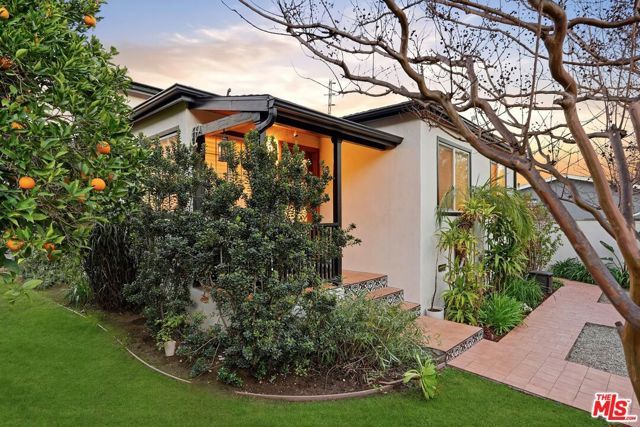 6703 Gold Place, Los Angeles, CA 90042