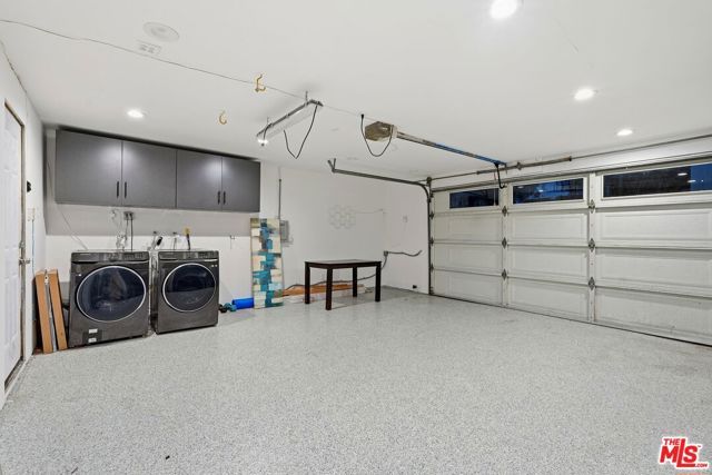 6703 Gold Place, Los Angeles, CA 90042