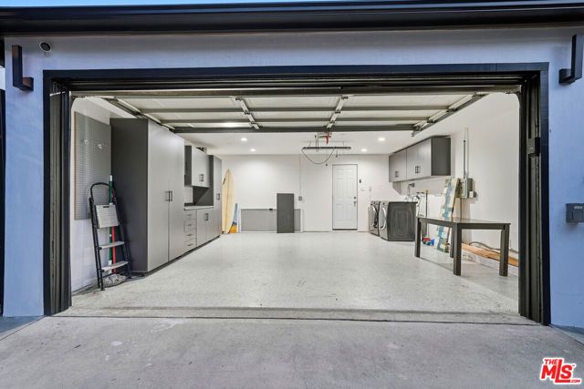 6703 Gold Place, Los Angeles, CA 90042