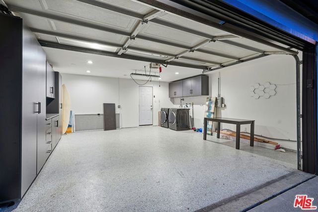 6703 Gold Place, Los Angeles, CA 90042