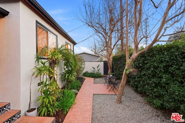 6703 Gold Place, Los Angeles, CA 90042