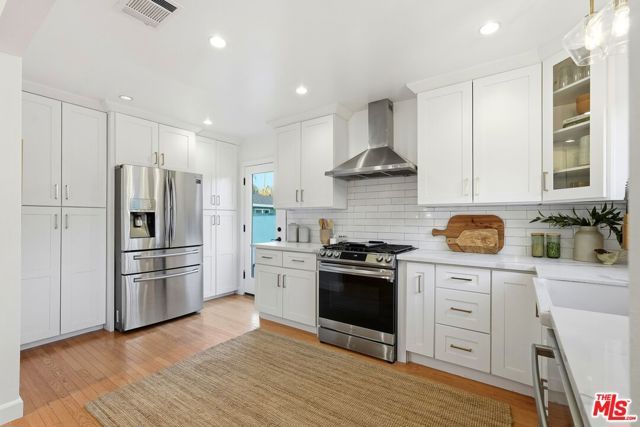 6703 Gold Place, Los Angeles, CA 90042