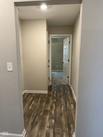 1126 Creek Way Lane, Greenwood, IN 46143