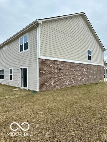 1126 Creek Way Lane, Greenwood, IN 46143