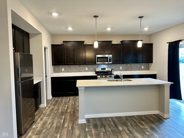 1126 Creek Way Lane, Greenwood, IN 46143