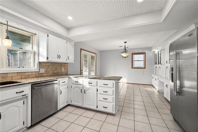 14 Elizabeth Drive, Bella Vista, AR 72715