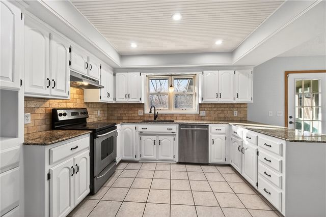 14 Elizabeth Drive, Bella Vista, AR 72715