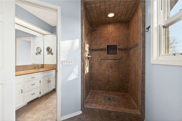 14 Elizabeth Drive, Bella Vista, AR 72715